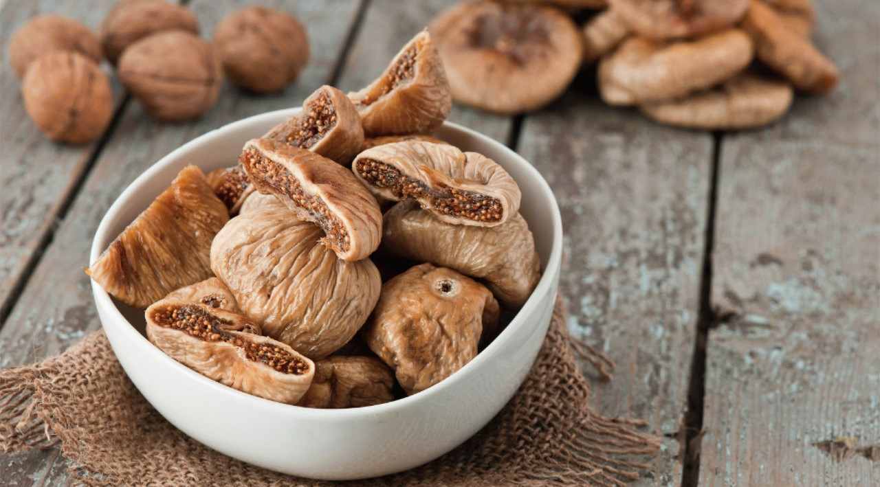  Buy golden and yellow dried Figs + Best Price 