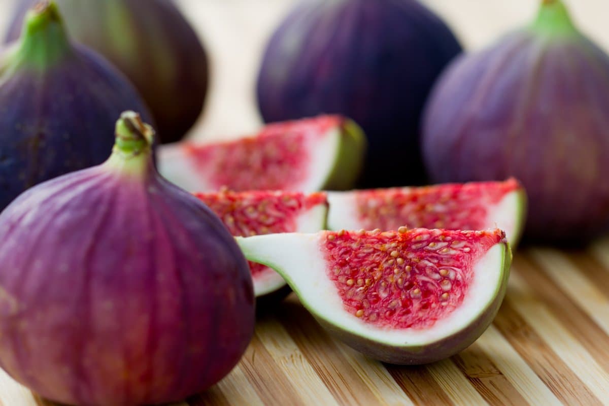  Fresh Fig Per Pound; Potassium Magnesium Copper Source 4 Vitamins A B C K 